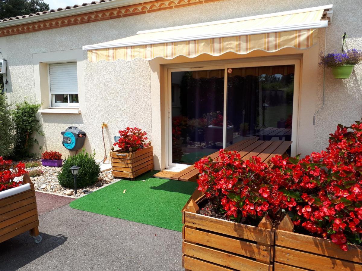 Bed and Breakfast La Chenaie Sainte-Marthe  Esterno foto