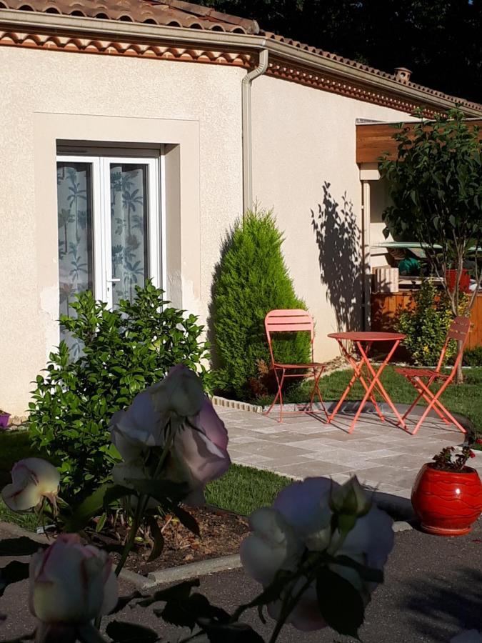 Bed and Breakfast La Chenaie Sainte-Marthe  Esterno foto