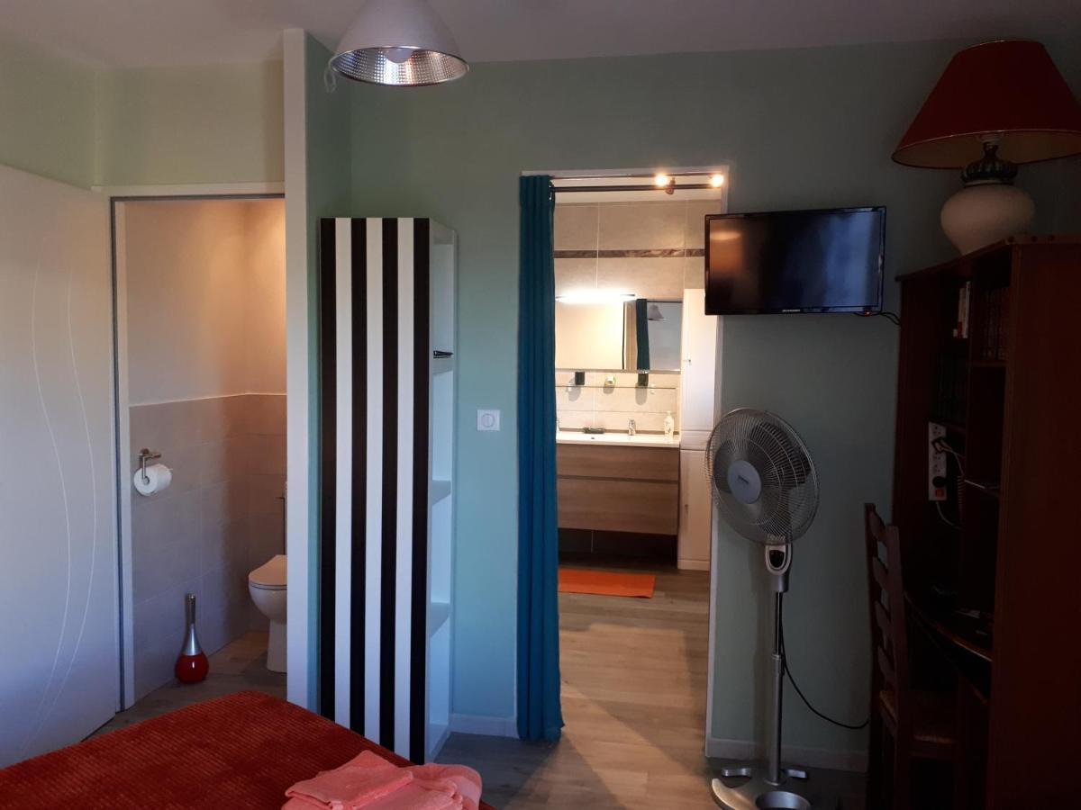 Bed and Breakfast La Chenaie Sainte-Marthe  Esterno foto