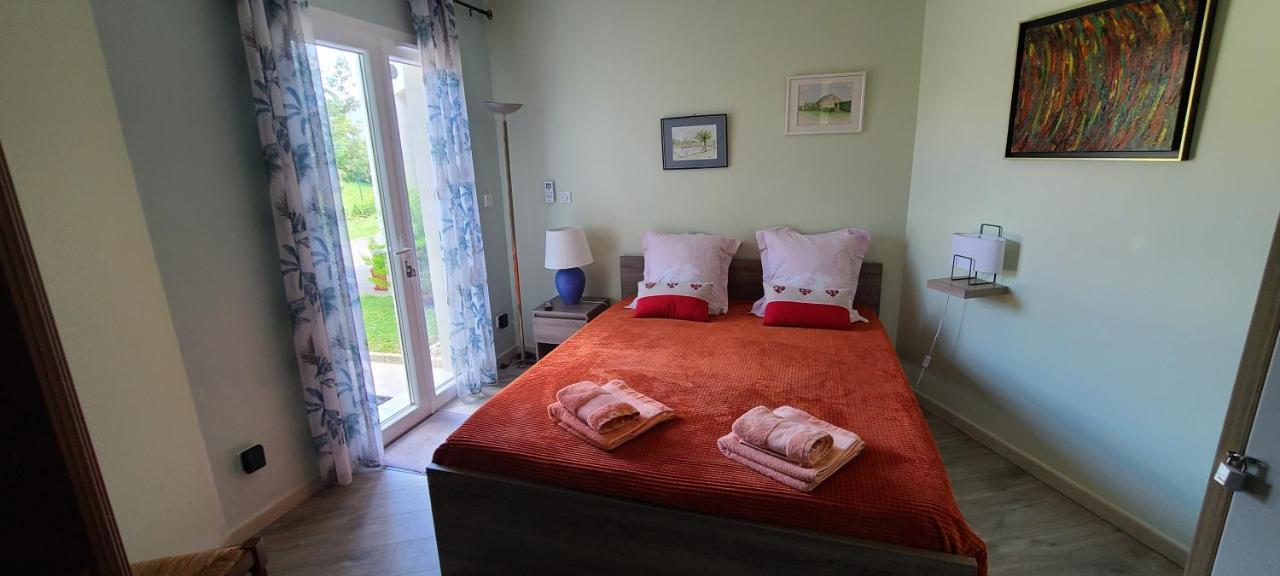 Bed and Breakfast La Chenaie Sainte-Marthe  Esterno foto